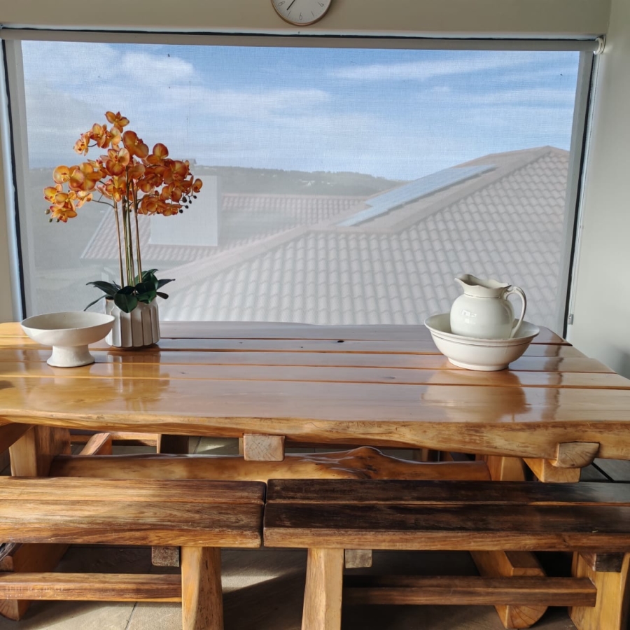 5 Bedroom Property for Sale in Avonddans Western Cape